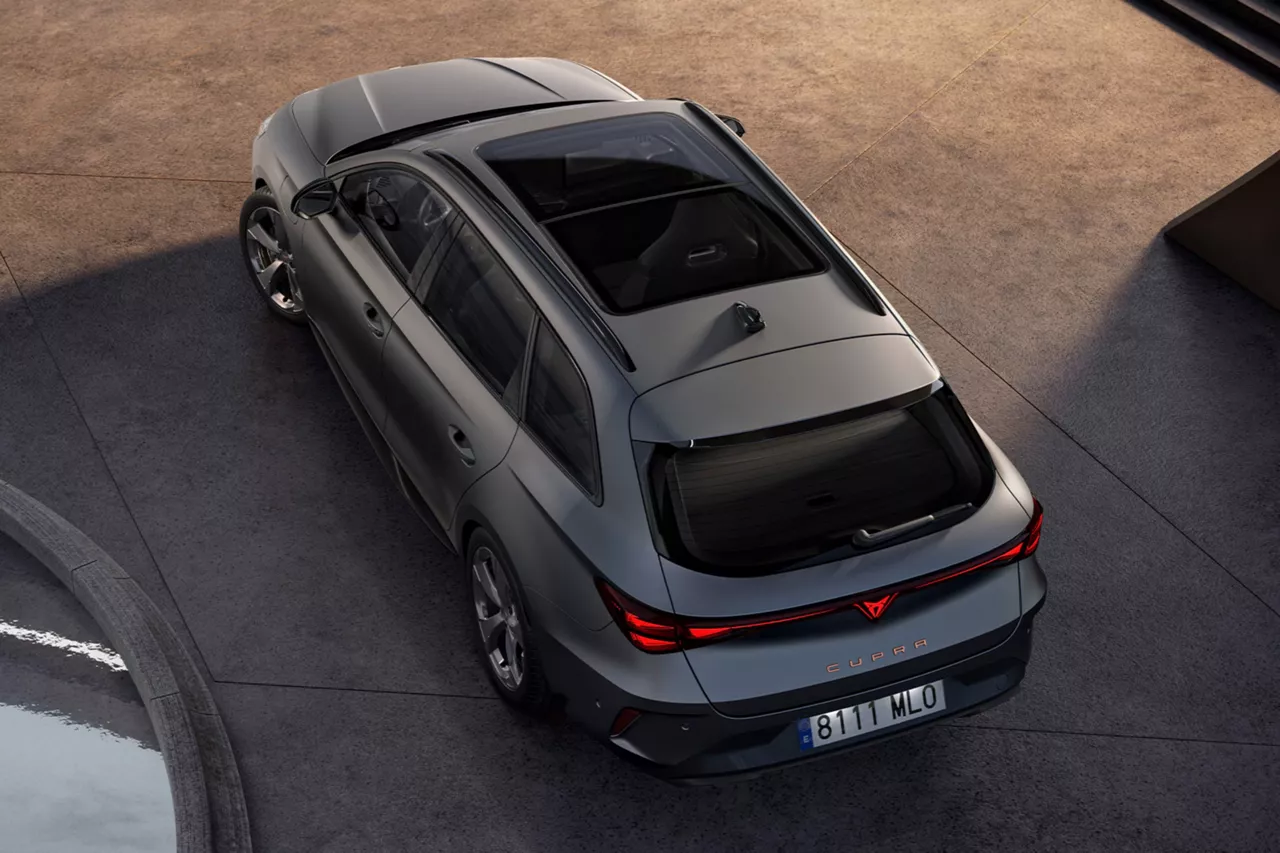 Renting CUPRA León Sportstourer