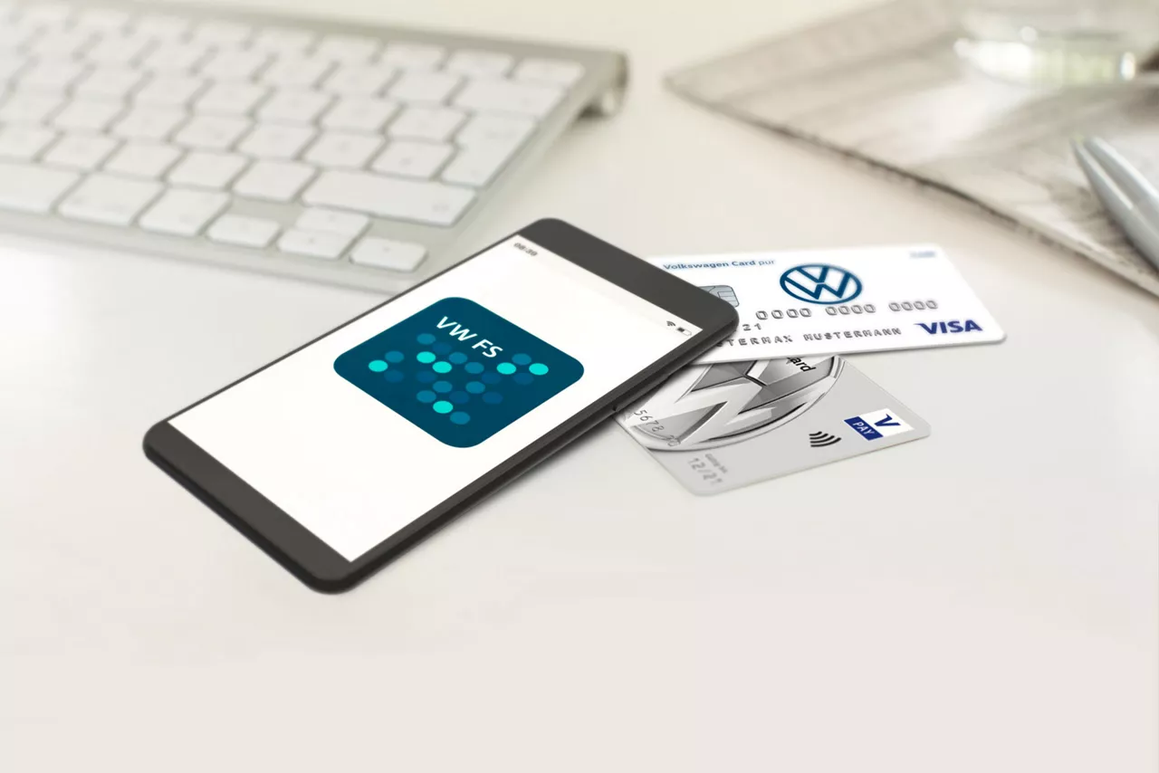 Bankey und Volkswagen VISA Card.
