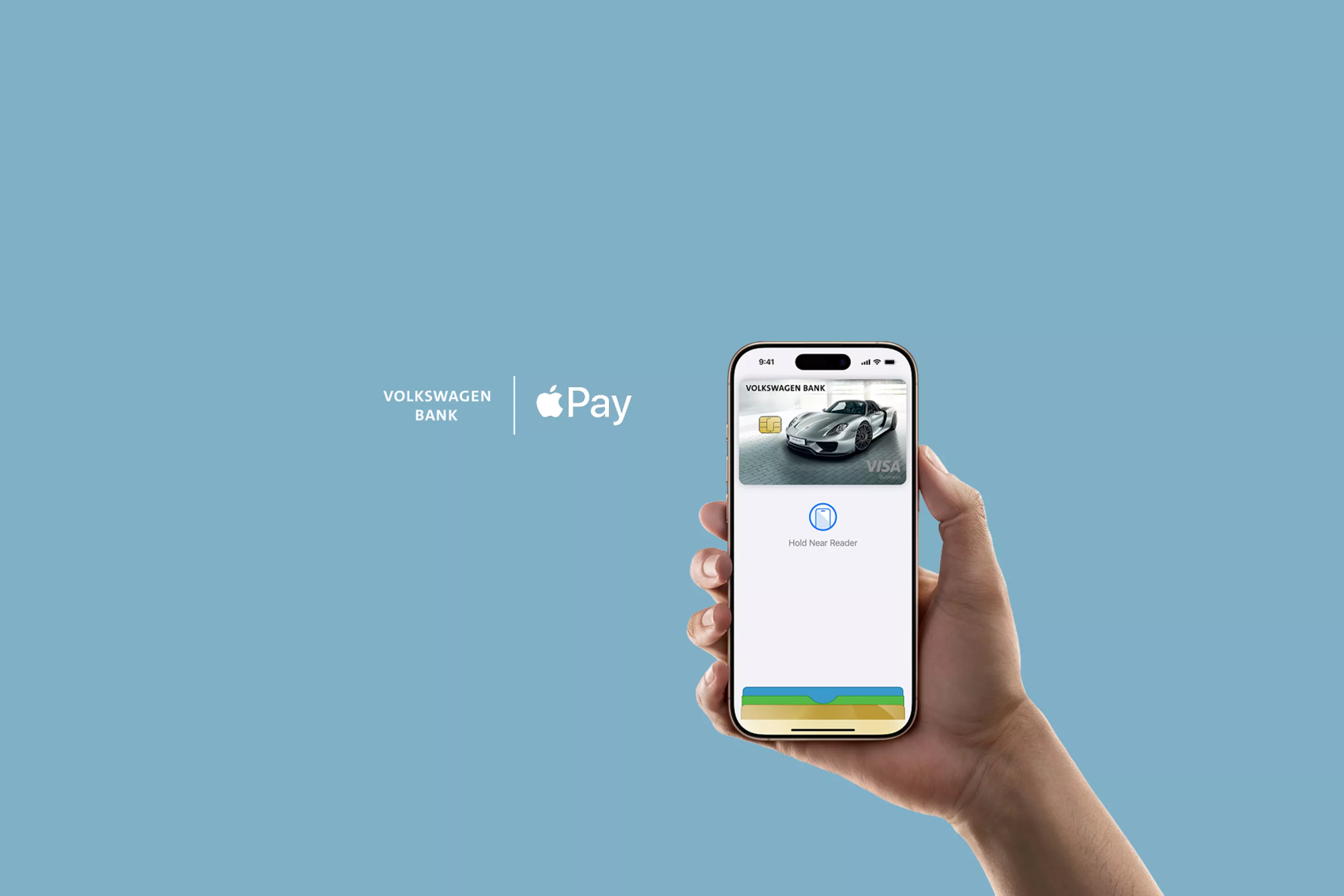 Zdjęcie pokazuje płatność zbliżeniowa telefonem marki Apple.