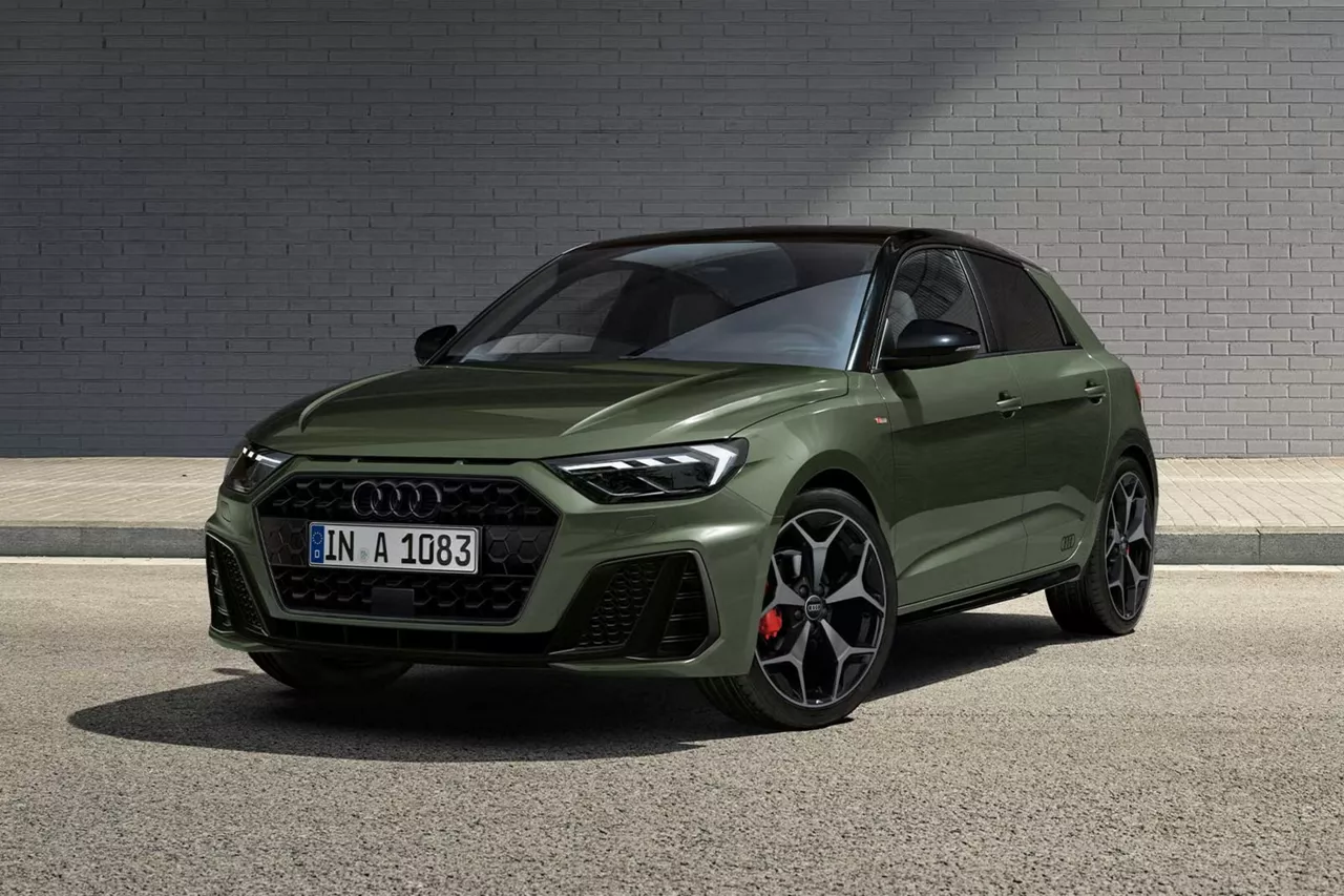 Un coche de Renting Audi A1, en una sala, vista lateral