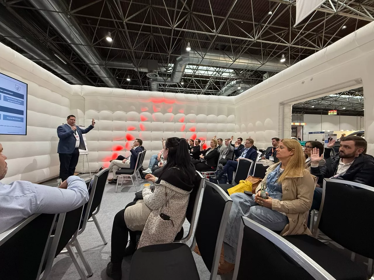 Aaron Bongers während des Workshops auf der Messe.