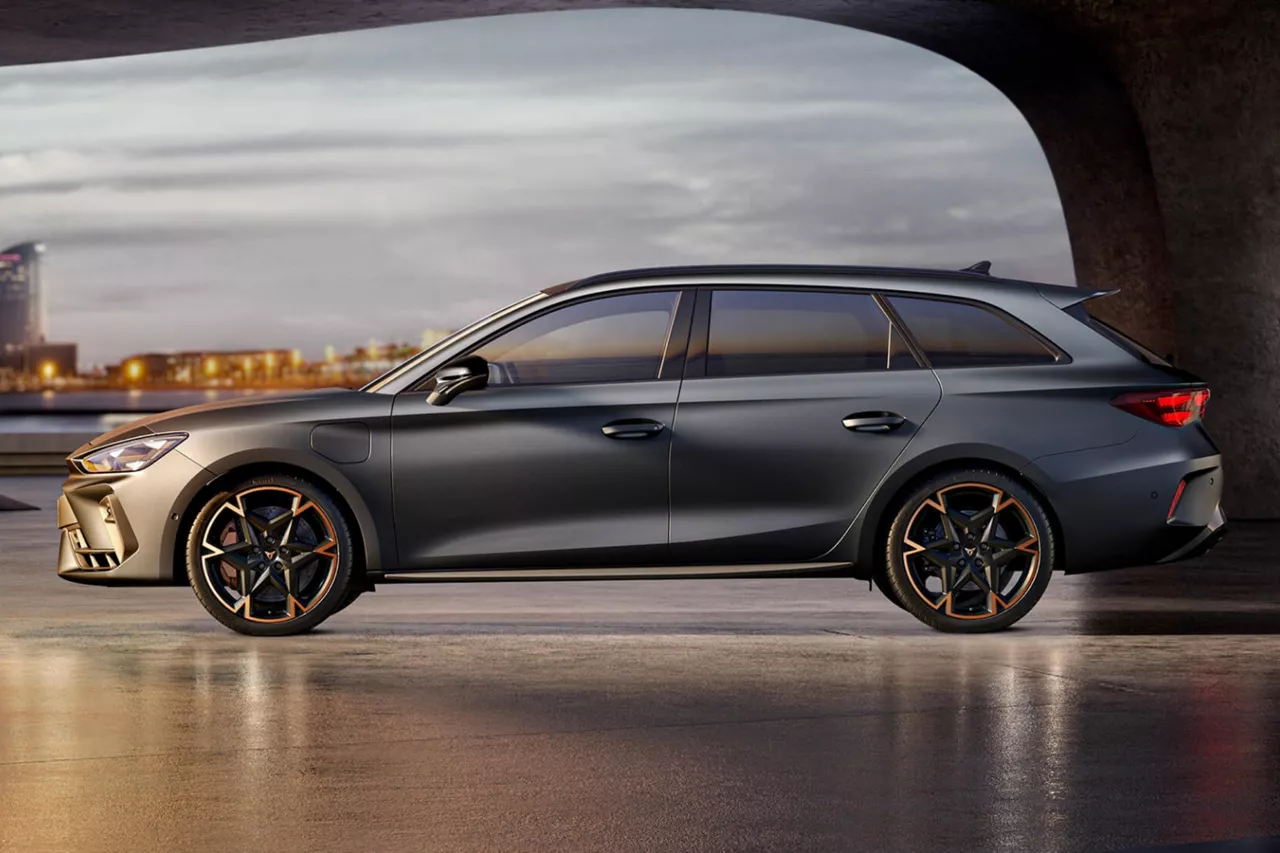 Renting CUPRA León Sportstourer