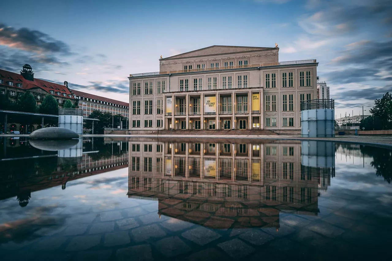 gebäude-des-leipziger-theaters