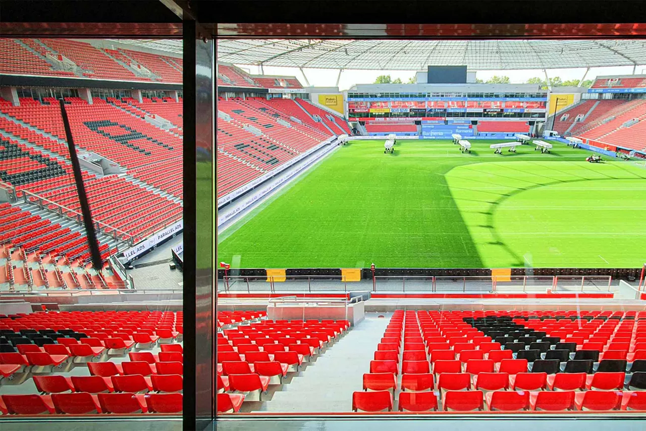 blick-in-das-fußballstadion-leverkusen