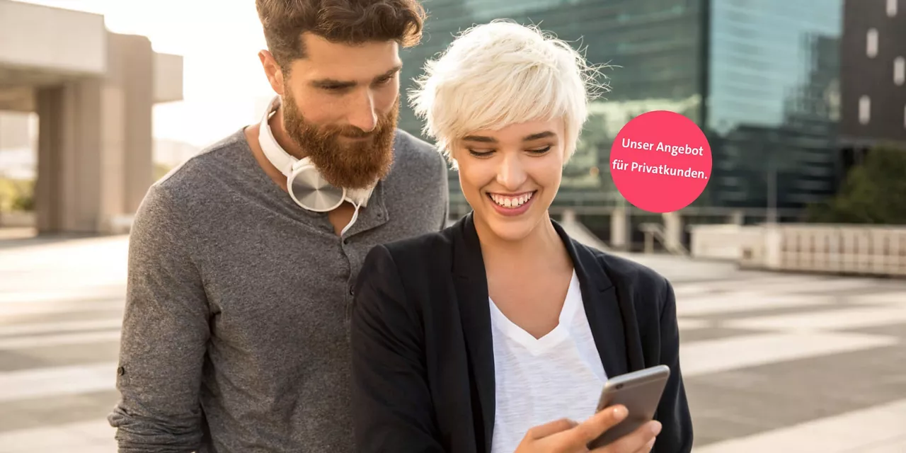 Couple with Smartphone