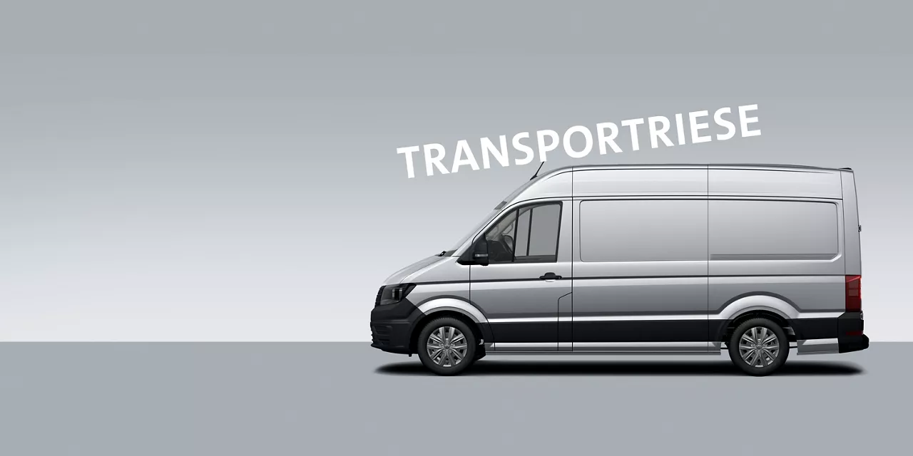 Silberner VW Crafter steht seitlich vor grauem Hintergrund mit Schriftzug Transportriese darüber