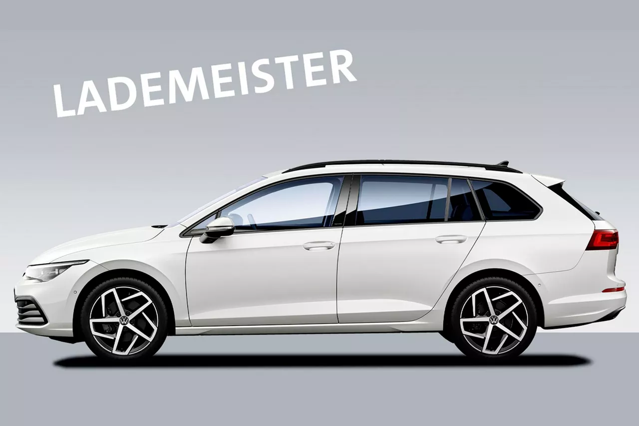 weisser-vw-passat-variant-vor-grauem-hintergrund-mit-schriftzug-lademeister-dadrüber