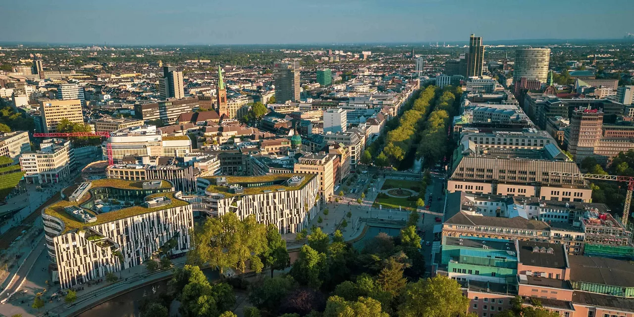 Ein Blick aus der Vogelperspektive auf Düsseldorf