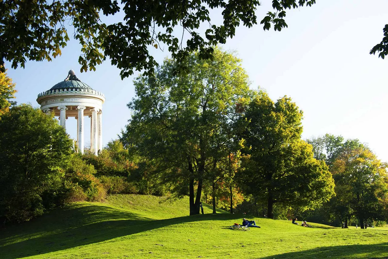 tempel-monopteros-im-englischen-garten-münchen