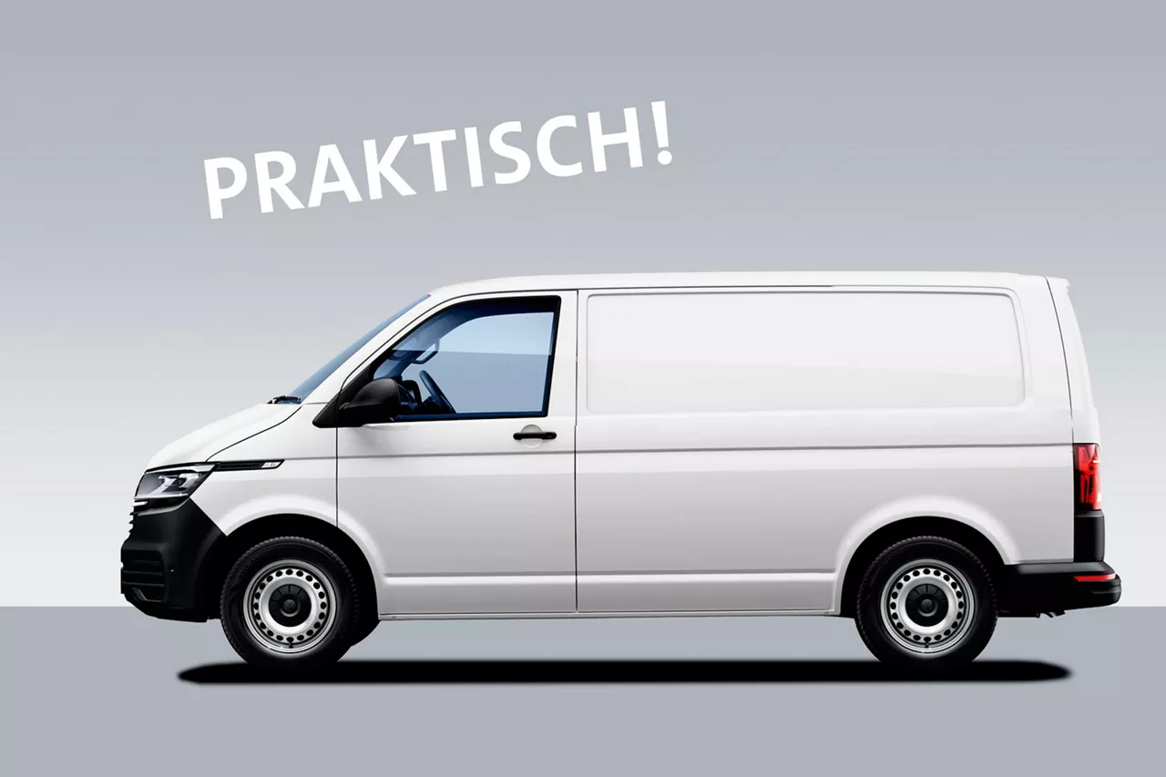 weisser-vw-transporter-vor-grauem-hintergrund-mit-schriftzug-praktisch-dadrüber