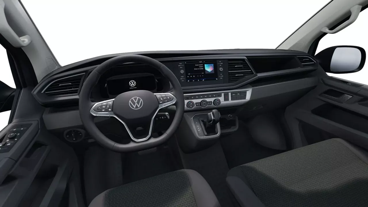 Cockpit eines VW Caravelle